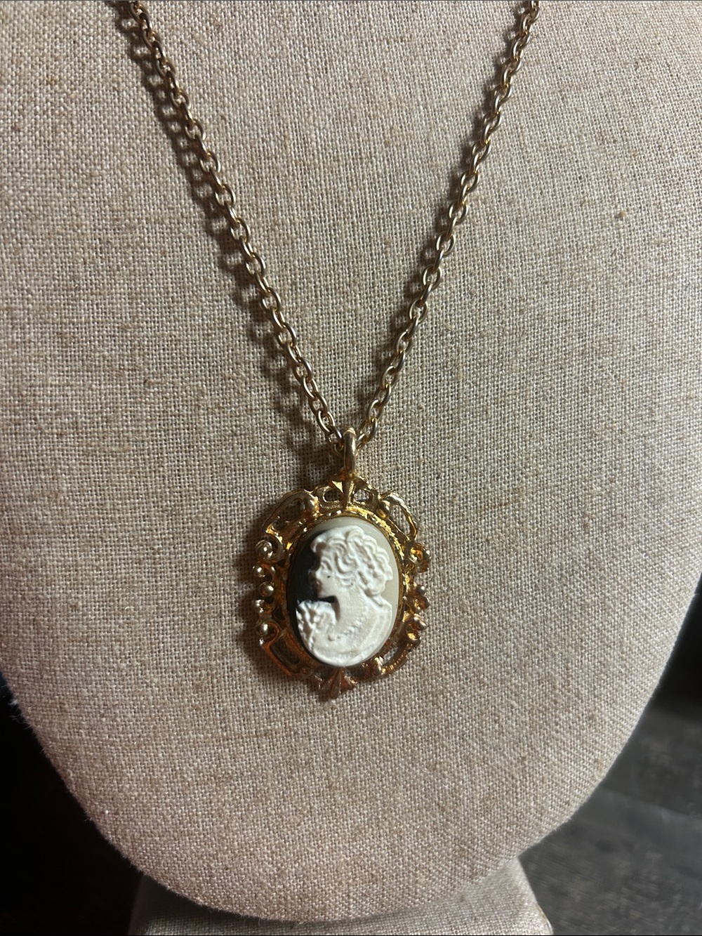 Gold Cameo Pendant Necklace with White Cameo